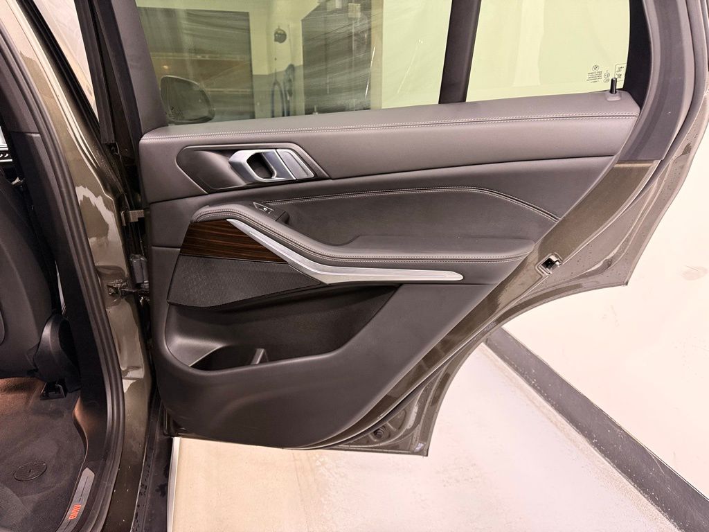 Thumbnail: 2024 BMW X5 - 23