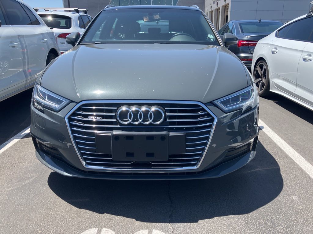 Thumbnail: 2018 Audi A3 e-tron - 2