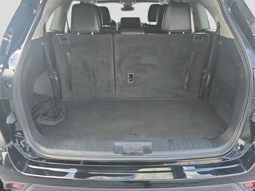 Used 2023 Toyota Highlander SUV
