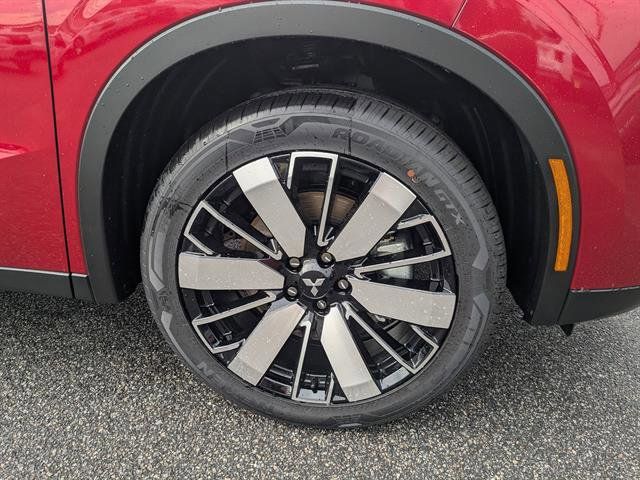 Used 2025 Mitsubishi Outlander SUV