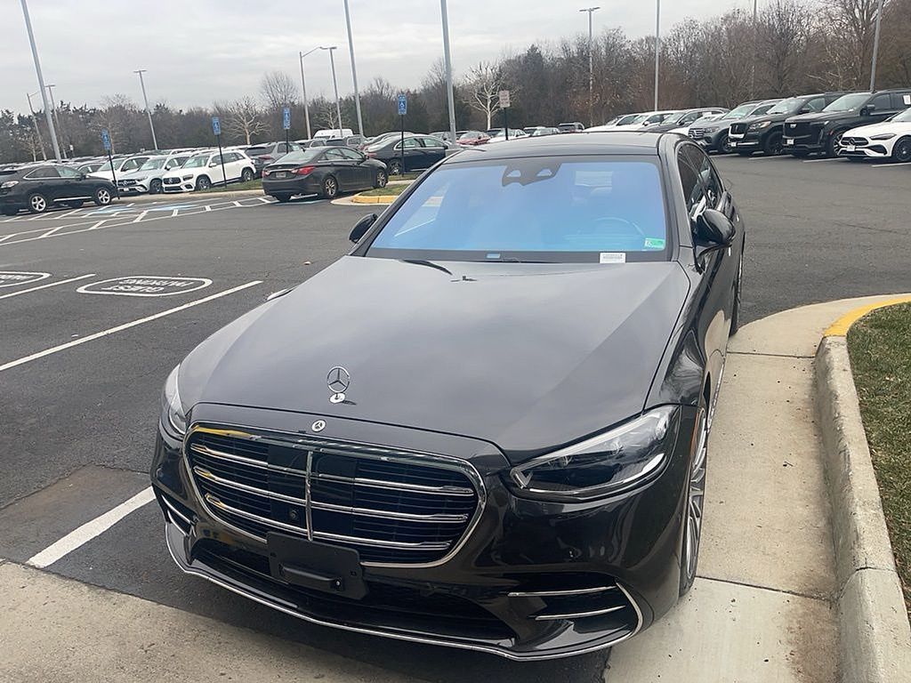 Thumbnail: 2023 Mercedes-Benz S-Class - 2
