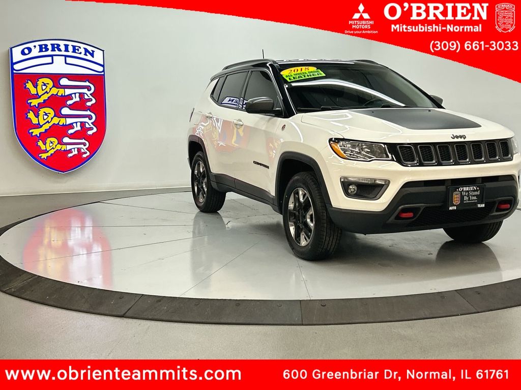 White Clearcoat 2018 Jeep Compass Trailhawk 4WD SUV / Crossover Four-Wheel Drive 9-Speed Automatic