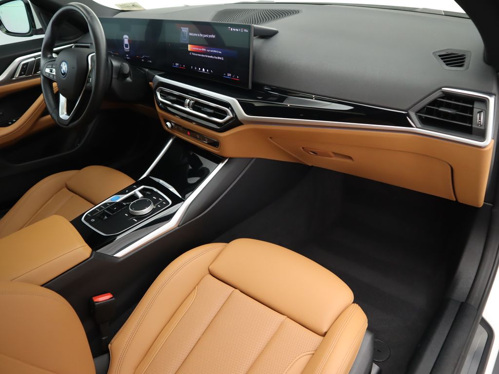 2024 BMW i4 eDrive35 18