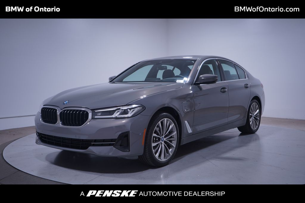 Thumbnail: 2022 BMW 5 Series - 1