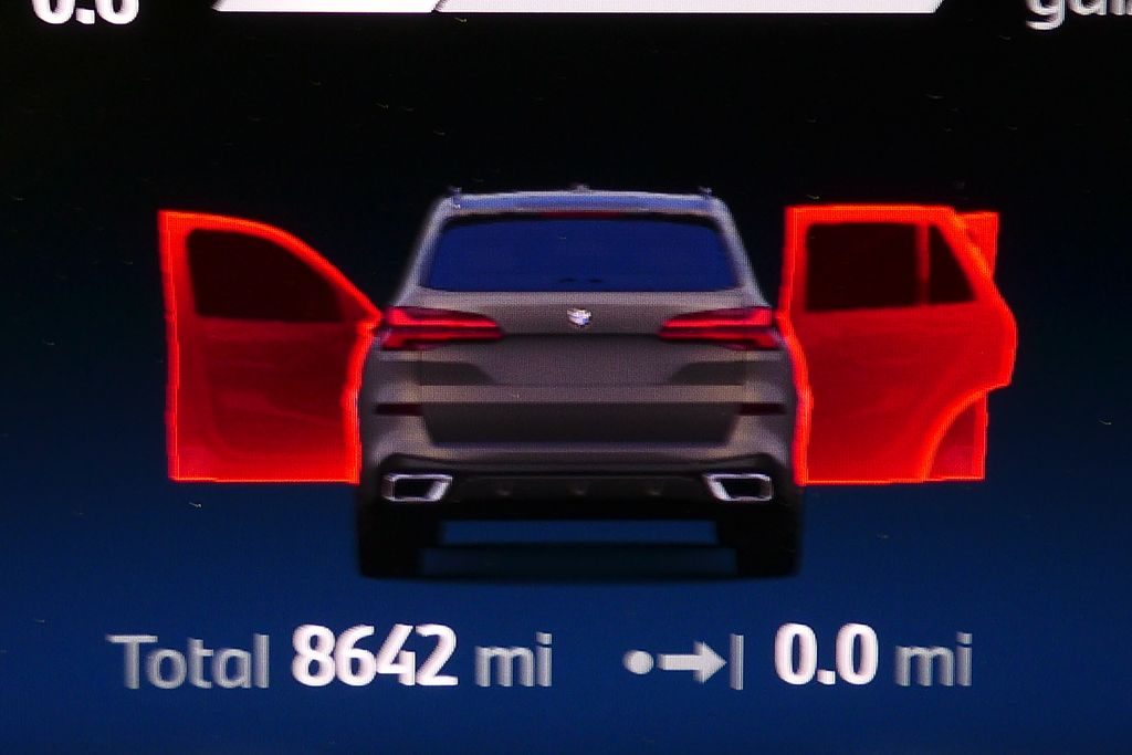 Thumbnail: 2026 BMW X5 - 32