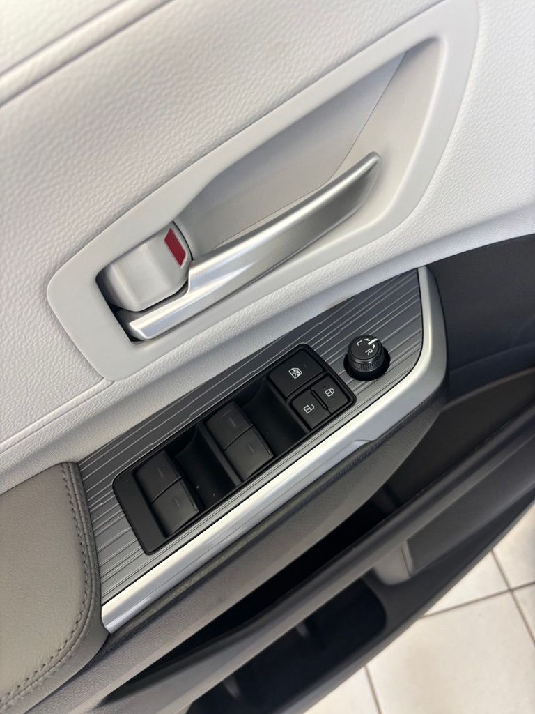 New 2026 Toyota Sienna Van