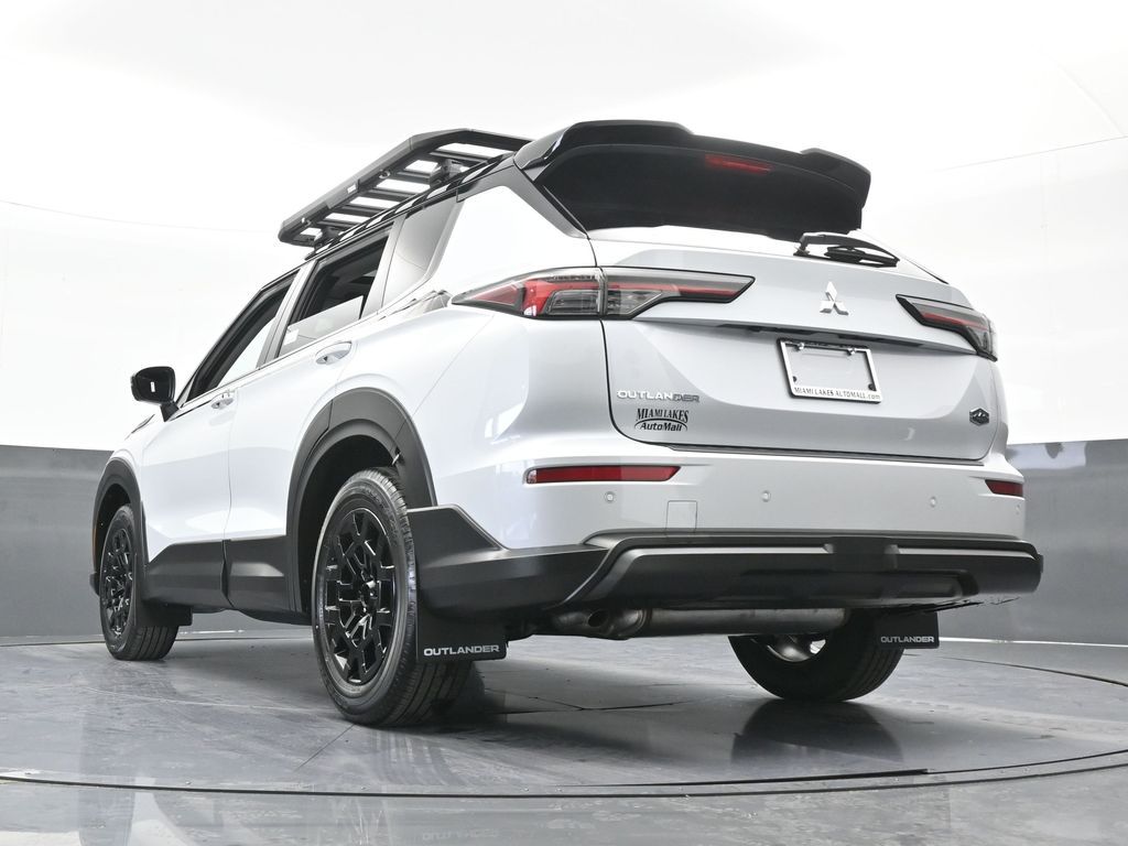 New 2026 White / Black Mitsubishi Trail Edition image 59