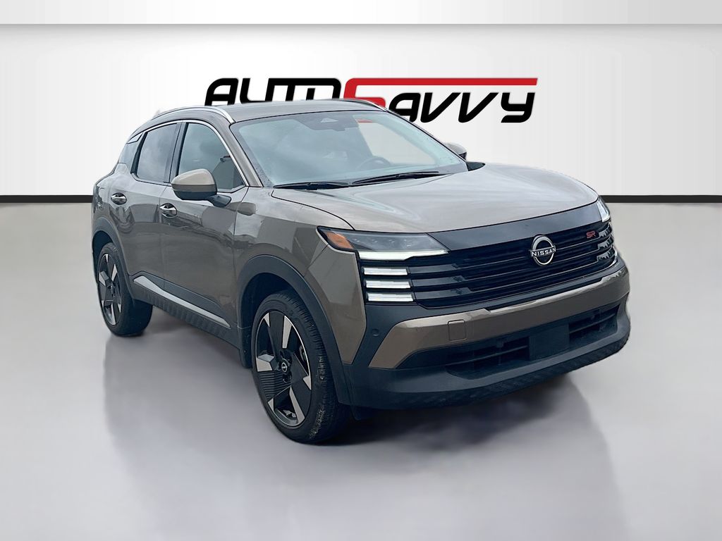 2025 Nissan Kicks 2.0 SR's photo