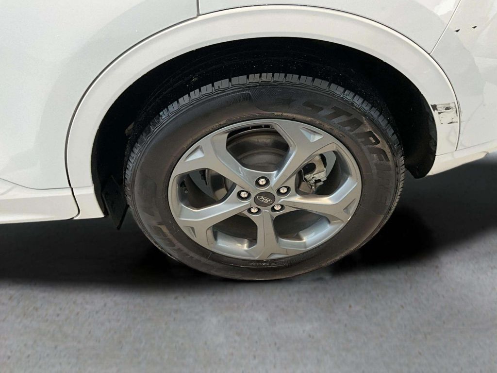 Certified Used 2023 Oxford White Ford ST-Line image 29