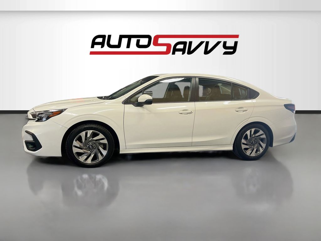 Used 2024 Crystal White Pearl Subaru Limited image 4