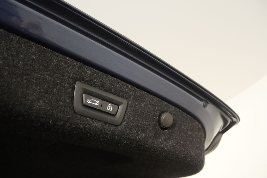 Thumbnail: 2023 BMW 5 Series - 19