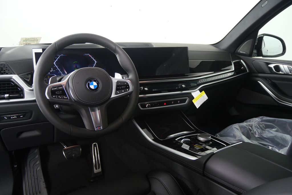 Thumbnail: 2026 BMW X5 - 18