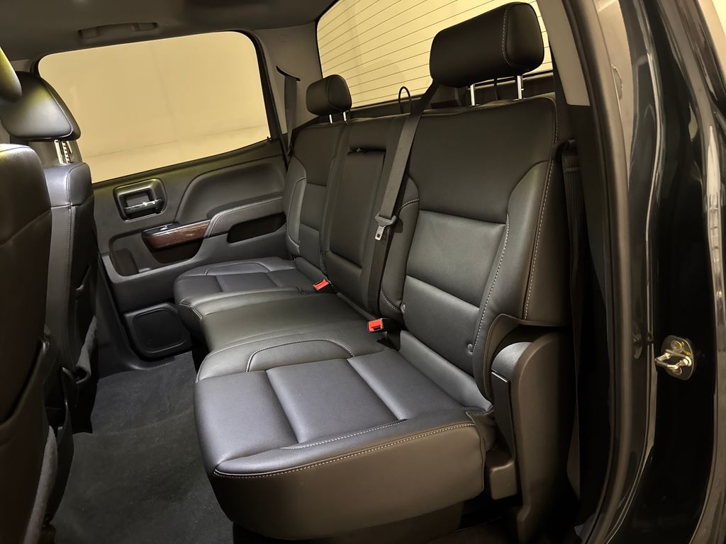 Used 2019 Gray GMC SLT image 27
