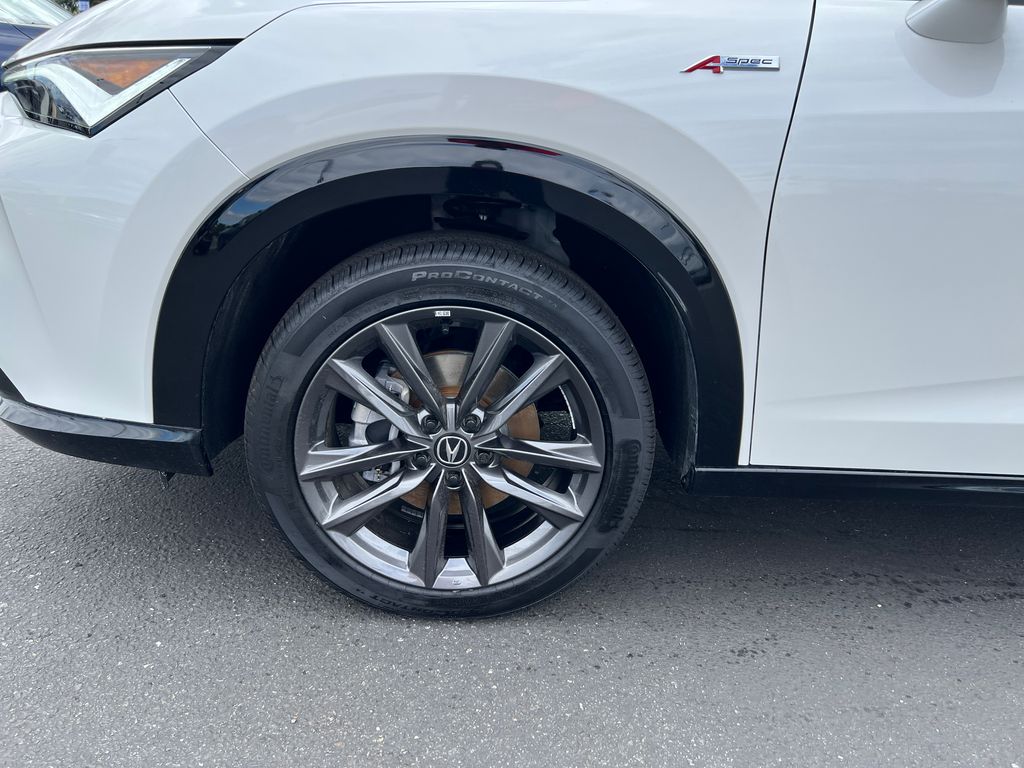 Thumbnail: 2025 Acura ADX - 5