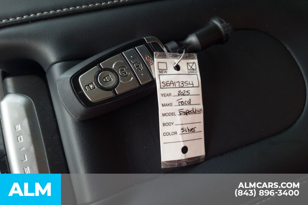 Used 2025 Silver Ford Platinum image 35