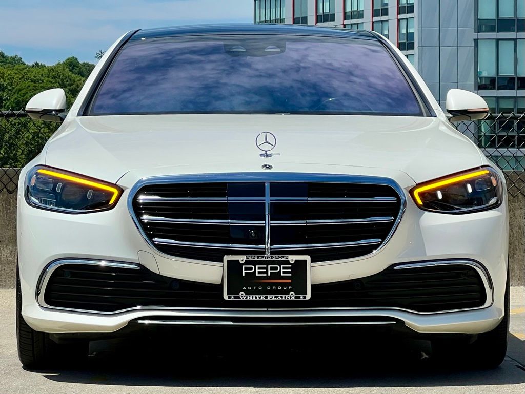 MANUFAKTUR Diamond White 2022 Mercedes-Benz S-Class Sedan All-Wheel Drive 9-Speed Automatic