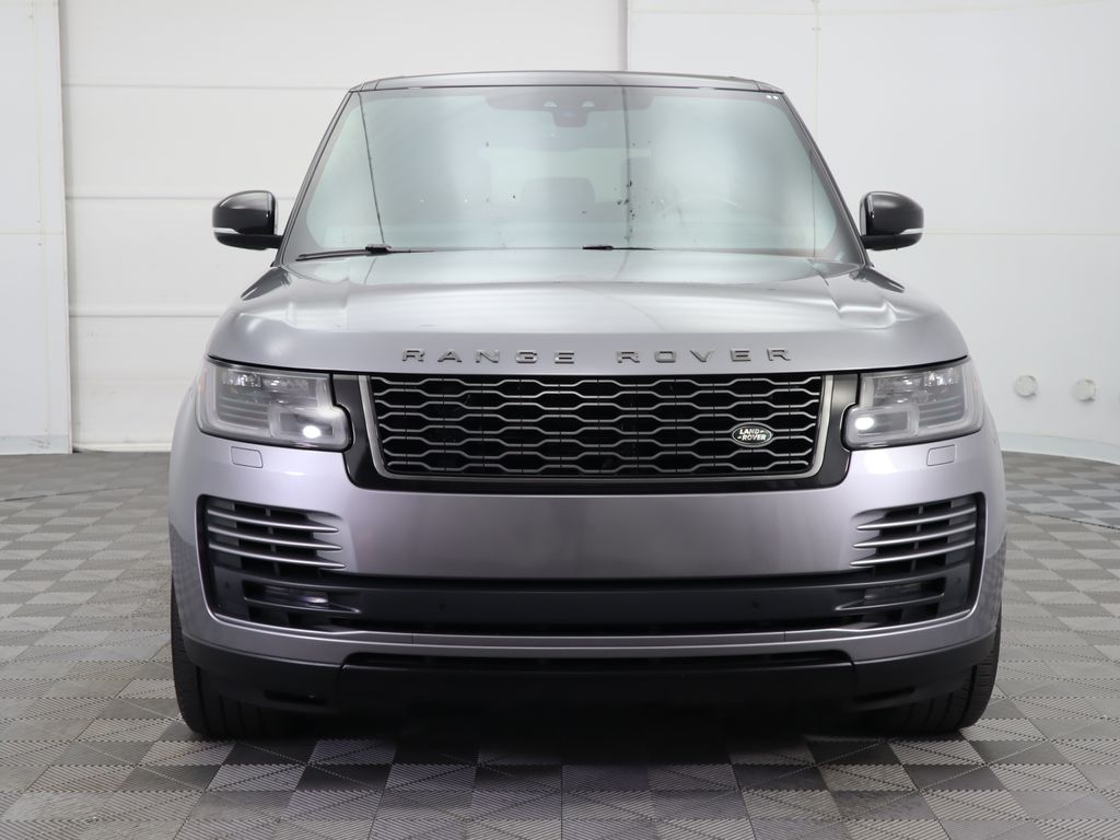 2020 Land Rover Range Rover SE 2