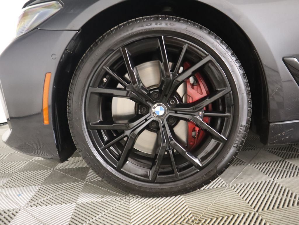 Thumbnail: 2021 BMW 5 Series - 31