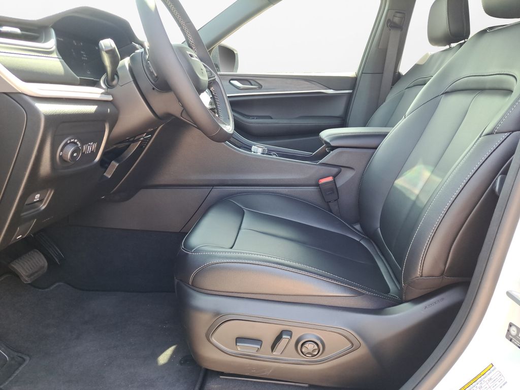 2025 Jeep Grand Cherokee L  Limited In Austin, Texas