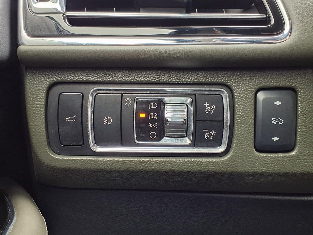 2024 Lincoln Navigator L Black Label Gray at Wharton Ford