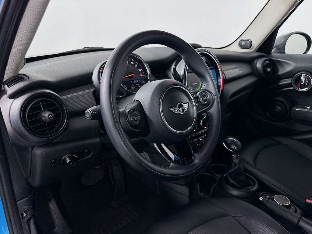 Thumbnail: 2017 MINI Cooper - 9