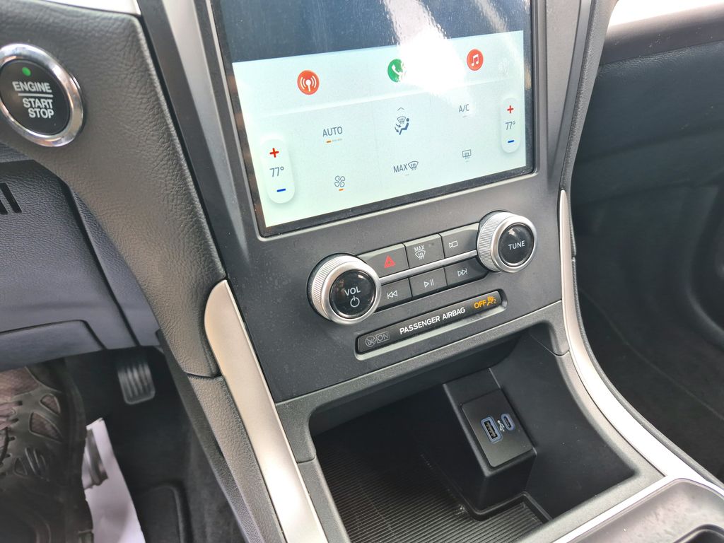 2024 Ford Edge SE White at Shottenkirk Kia Fort Bend