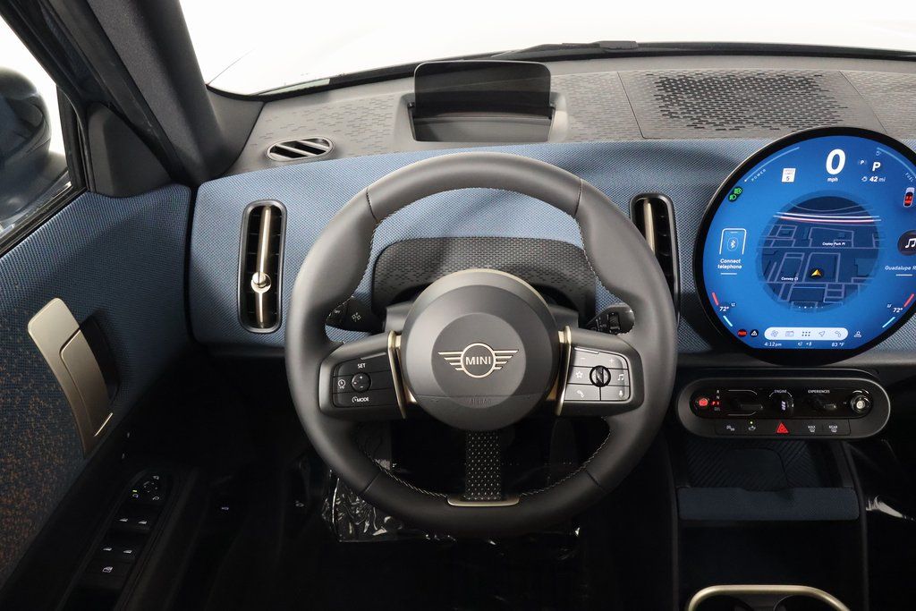 Thumbnail: 2027 MINI Cooper Countryman - 3
