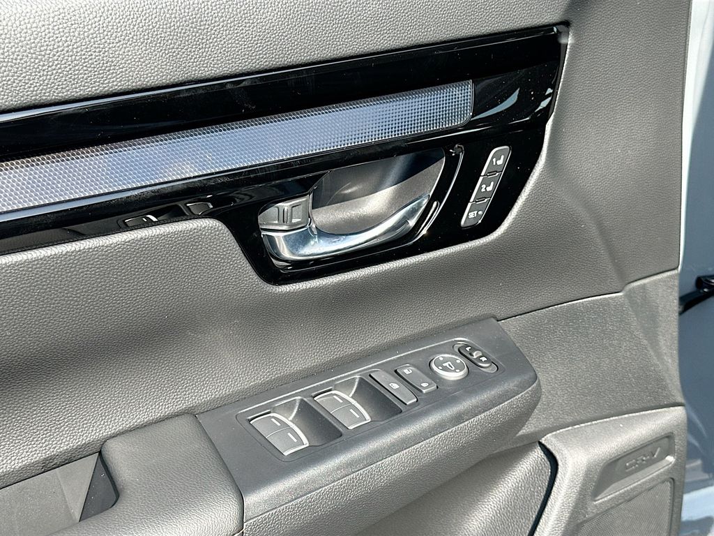 2025 Honda CR-V Sport Touring 20