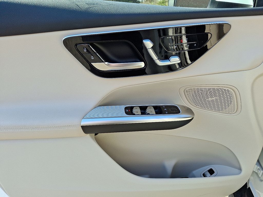 Thumbnail: 2026 Mercedes-Benz GLC - 12
