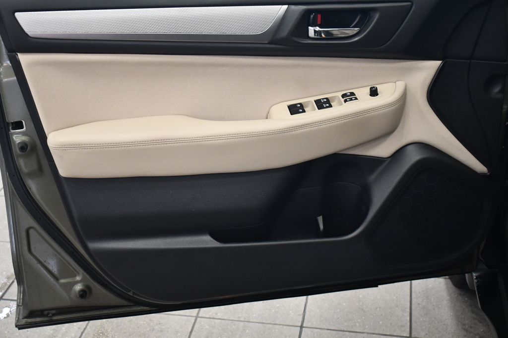 Thumbnail: 2016 Subaru Outback - 16