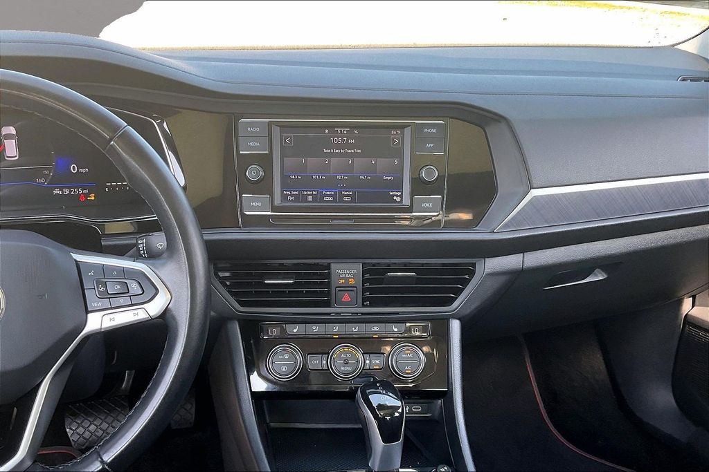 Used 2024 Volkswagen Jetta Sedan