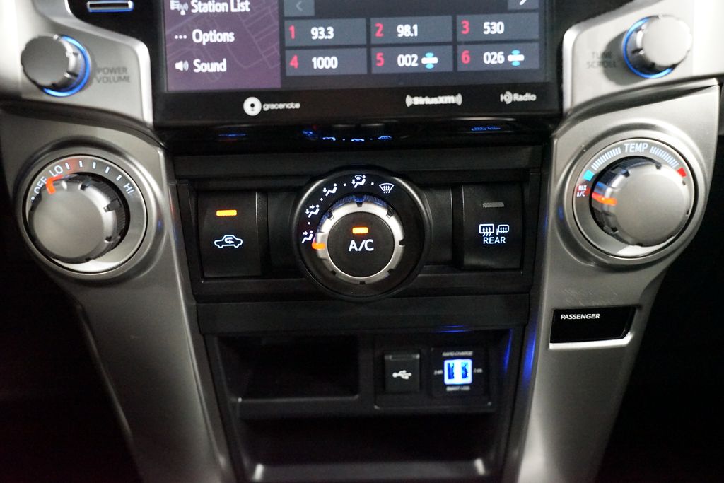 Thumbnail: 2022 Toyota 4Runner - 20