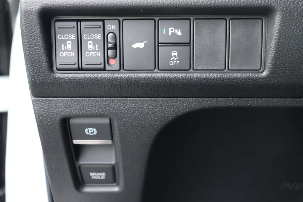 Thumbnail: 2026 Honda Odyssey - 32