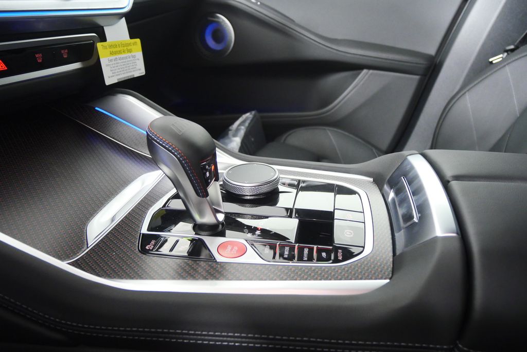 Thumbnail: 2026 BMW XM - 28