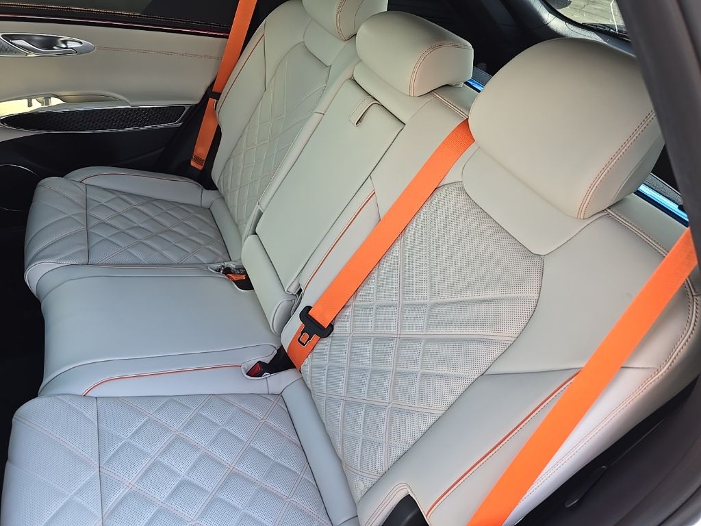 Thumbnail: 2026 Genesis GV70 - 29