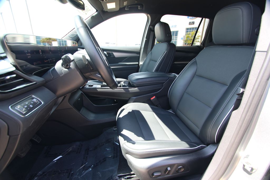 Used 2025 Buick Enclave SUV