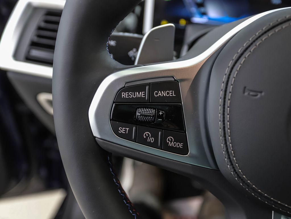 Thumbnail: 2026 BMW X7 - 12