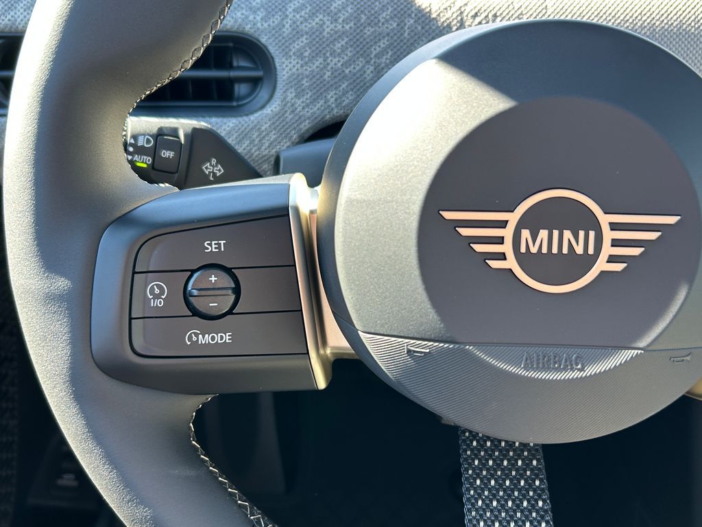 Thumbnail: 2026 MINI Cooper - 19