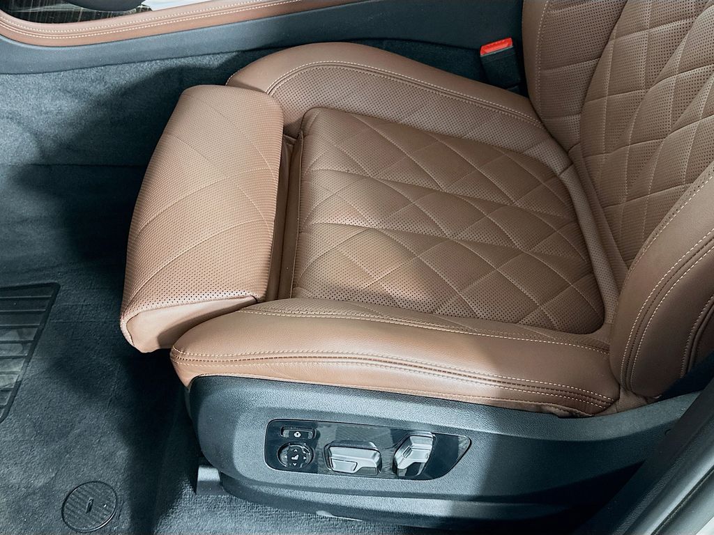 2023 BMW X7 xDrive40i 20