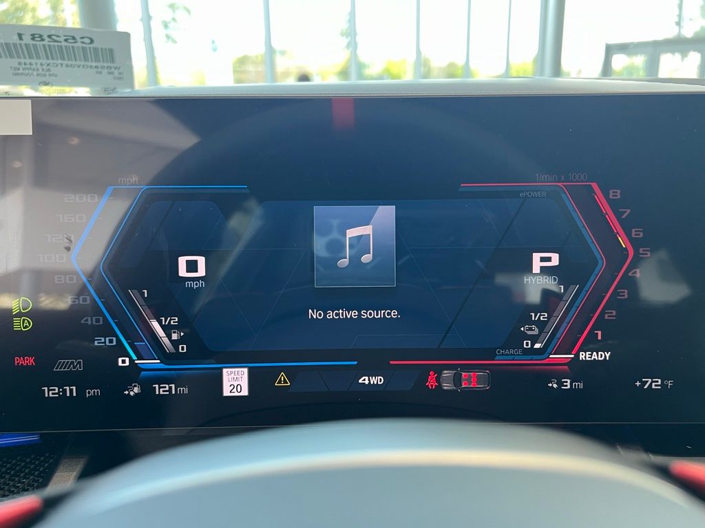 Thumbnail: 2026 BMW M5 - 16