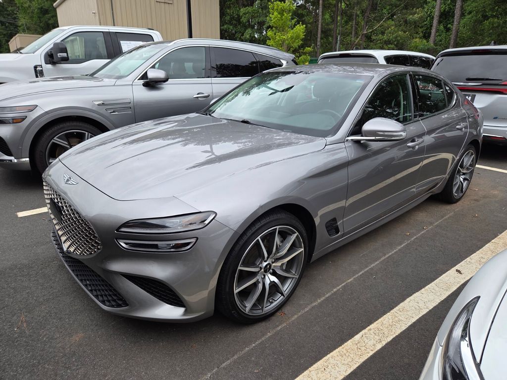 2025 Genesis G70 2.5T Standard's photo