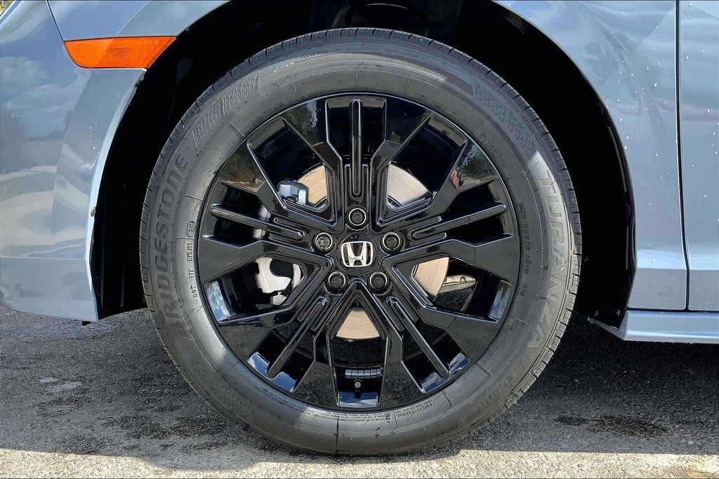 2025 Honda Odyssey Sport 12