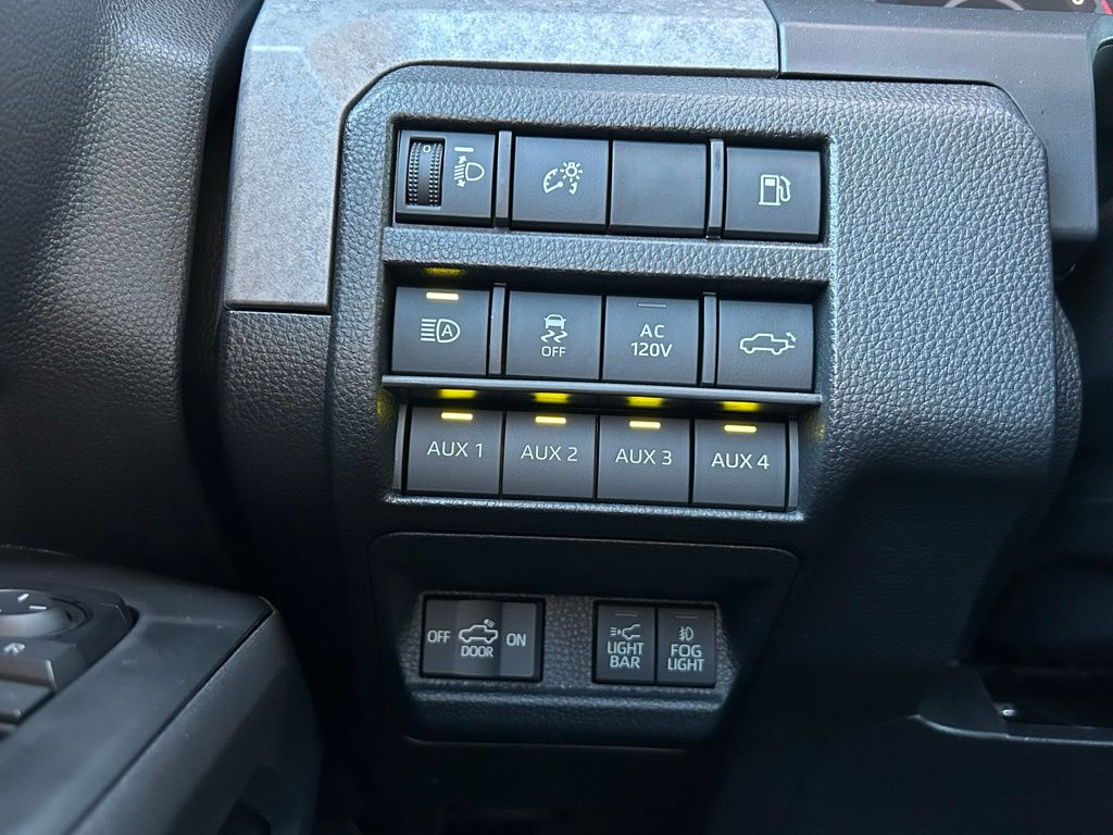 Thumbnail: 2025 Toyota Tacoma - 18