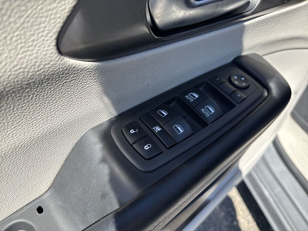 Used 2022 Chrysler Pacifica Van