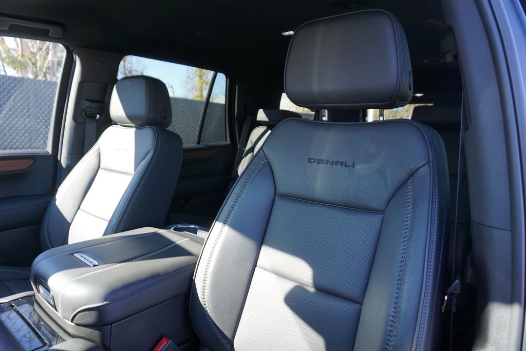 Thumbnail: 2025 GMC Yukon - 11