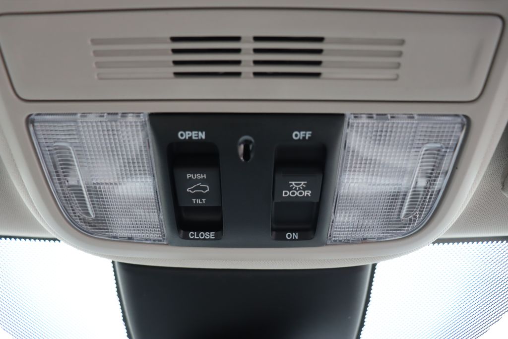 Thumbnail: 2026 Honda Odyssey - 26