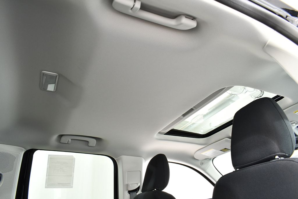 New 2026 Black Ford XLT Hybrid image 18