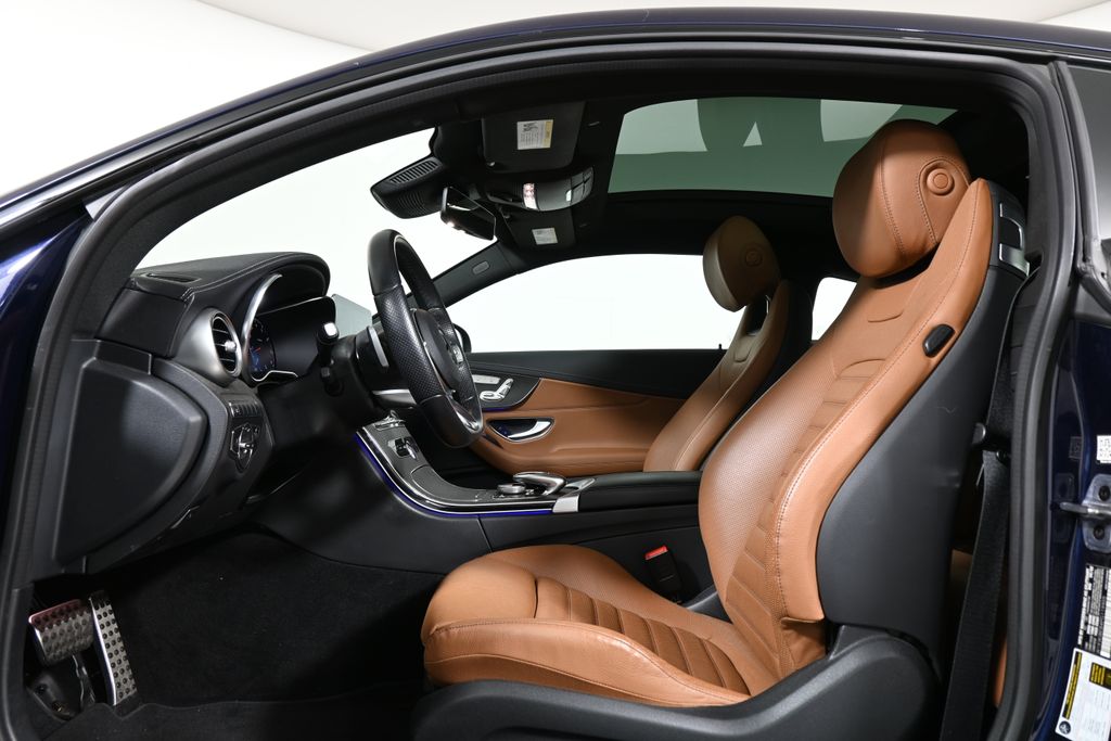 Thumbnail: 2023 Mercedes-Benz C-Class - 3