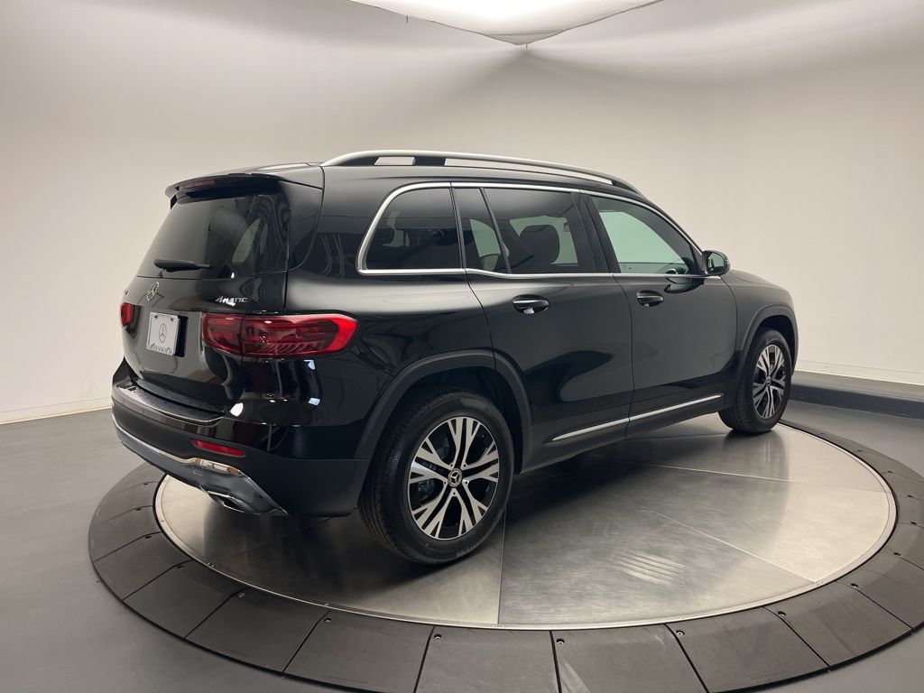 Thumbnail: 2026 Mercedes-Benz GLB - 7