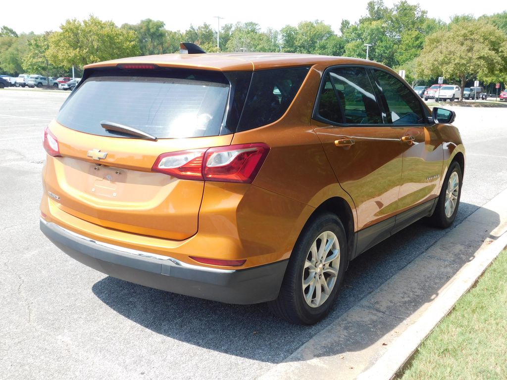 Thumbnail: 2018 Chevrolet Equinox - 4